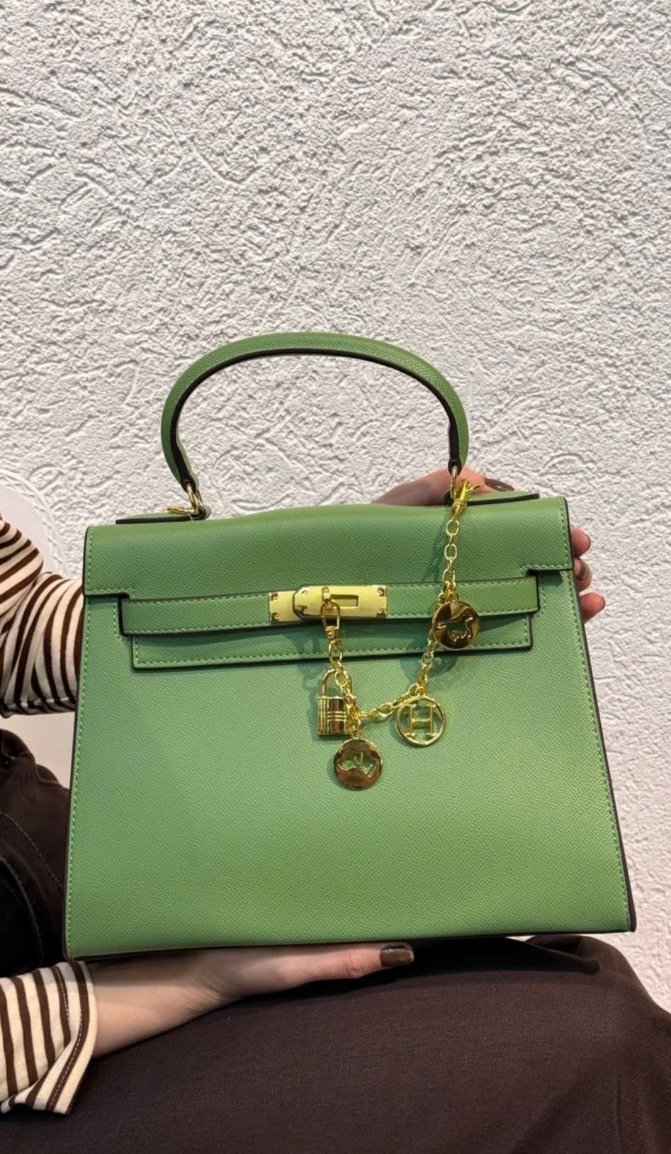 Hermes Mini Bag - The base is 28 cm