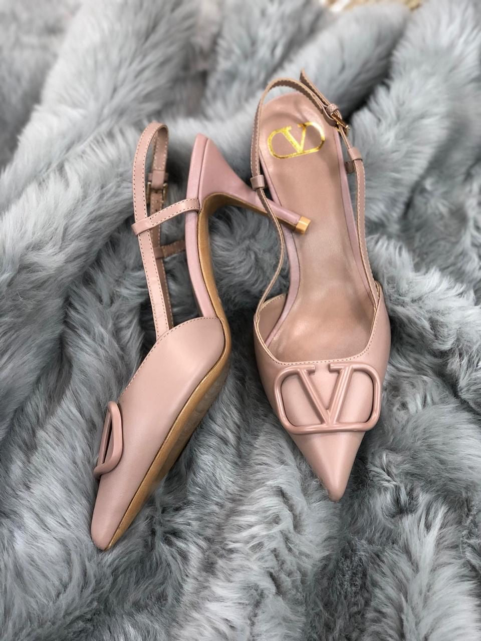 Valentino Heel