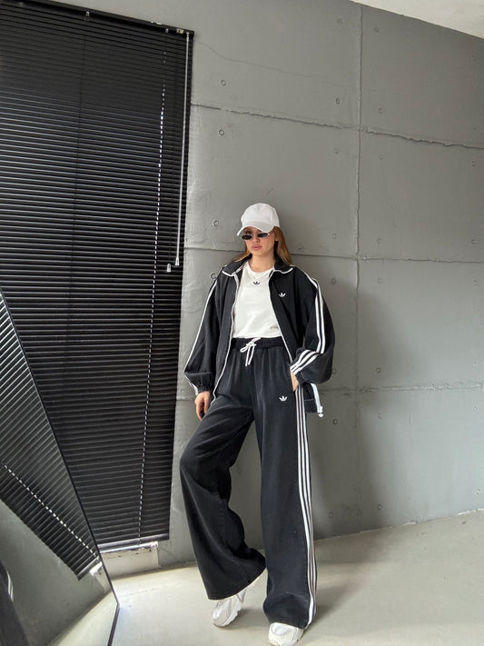Adidas jeans set “ Designed BY Catchy “